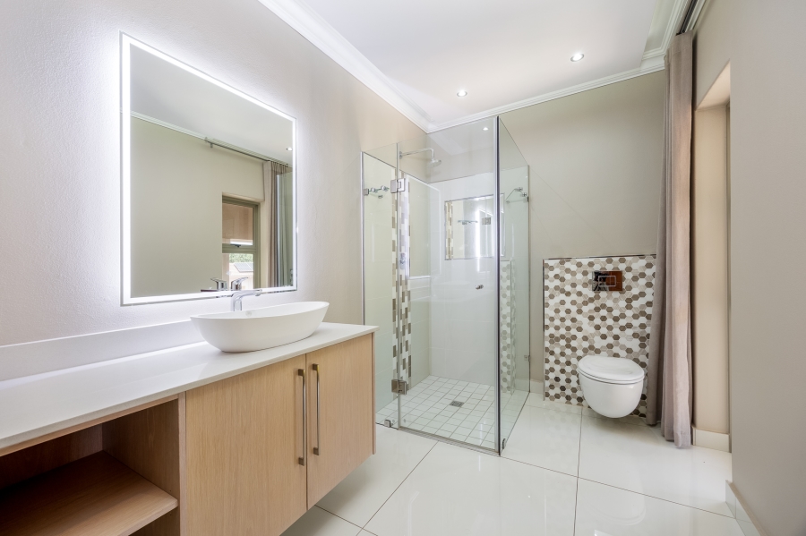 4 Bedroom Property for Sale in Vierlanden Western Cape